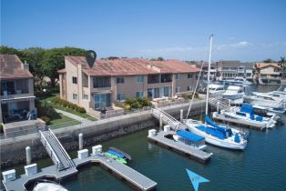 Condominium, 17114 BLUEWATER LN, Huntington Beach, CA  Huntington Beach, CA 92649