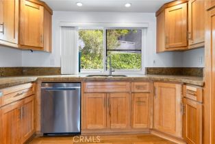 Condominium, 7 Ima Loa ct, Newport Beach, CA 92663 - 12