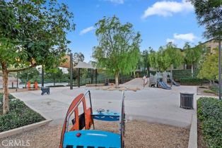 Single Family Residence, 2275 Melogold way, Corona, CA 92883 - 39