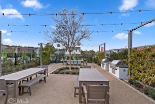 Single Family Residence, 2275 Melogold way, Corona, CA 92883 - 40