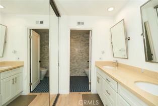 Condominium, 26 Spinnaker, Irvine, CA 92614 - 9