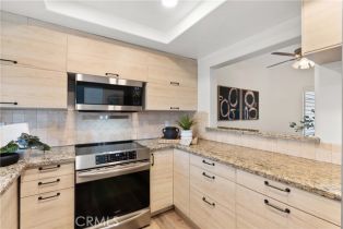 Single Family Residence, 740 Crown Pointe dr, Anaheim Hills, CA 92807 - 10