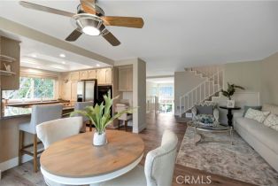 Condominium, 19632 Elmridge ln, Huntington Beach, CA 92648 - 19