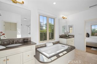 Condominium, 42 Cipresso, Irvine, CA 92618 - 24