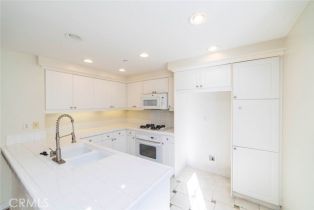 Condominium, 65 Chula Vista, Irvine, CA 92602 - 13