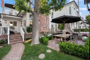 Single Family Residence, 209 Diamond ave, Newport Beach, CA 92662 - 2