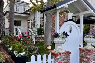 Single Family Residence, 209 Diamond AVE, Newport Beach, CA  Newport Beach, CA 92662