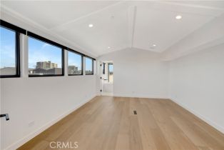 Condominium, 410 29th st, Newport Beach, CA 92663 - 7