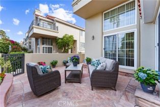Single Family Residence, 19481 Riverdale ln, Huntington Beach, CA 92648 - 4