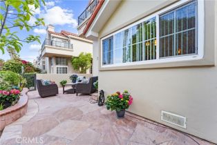 Single Family Residence, 19481 Riverdale ln, Huntington Beach, CA 92648 - 5