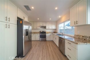 Single Family Residence, 17482 Bellport cir, Huntington Beach, CA 92649 - 5