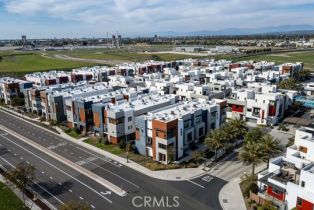 Condominium, 430 Transport, Tustin, CA 92782 - 3