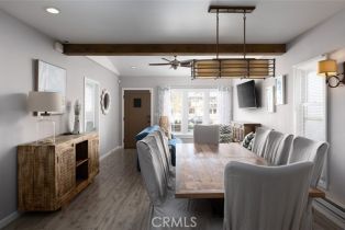 Single Family Residence, 1113 W Balboa boulevard, Newport Beach, CA 92661 - 4