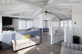 Single Family Residence, 1113 W Balboa boulevard, Newport Beach, CA 92661 - 10