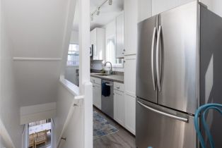 Single Family Residence, 1113 W Balboa boulevard, Newport Beach, CA 92661 - 6