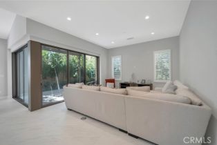 Condominium, 129 Lomita, Irvine, CA 92618 - 5