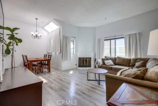 Condominium, 17681 Sergio cir, Huntington Beach, CA 92647 - 4