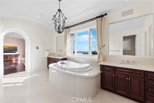 Single Family Residence, 8 Whalers Bluff, Newport Coast, CA 92657 - 25