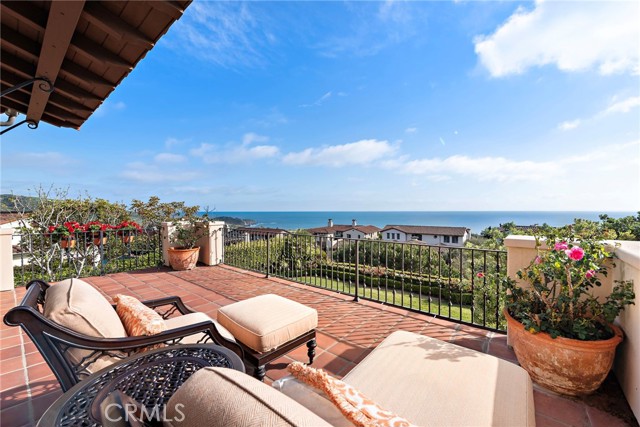 Single Family Residence, 8 Whalers Bluff, Newport Coast, CA 92657 - 1