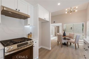 Single Family Residence, 14 Willow Tree ln, Irvine, CA 92612 - 9