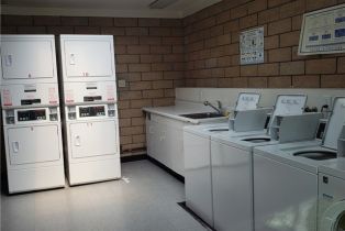 Condominium, 17572 Vandenberg, Tustin, CA 92780 - 17