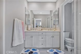 Condominium, 122 Messenger, Irvine, CA 92618 - 18