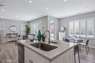 Condominium, 122 Messenger, Irvine, CA 92618 - 4