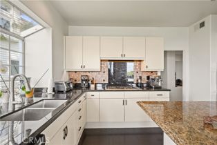 Condominium, 35 Northampton ct, Newport Beach, CA 92660 - 10