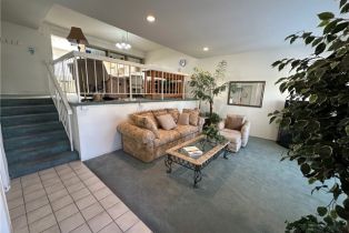 Condominium, 18405 Collins st, Tarzana, CA 91356 - 3