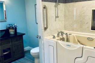 Condominium, 13561 Medinac Lane M5 70L, Seal Beach, CA 90740 - 23