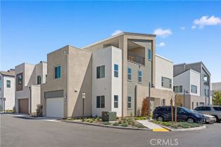 Condominium, 125 Sawbuck, Irvine, CA  Irvine, CA 92618