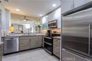 Condominium, 2243 Martin, Irvine, CA 92612 - 5