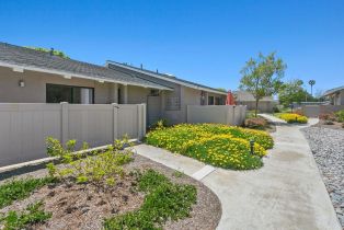 Condominium, 8566 Larkhall Cir cir, Huntington Beach, CA 92646 - 18