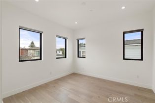 Single Family Residence, 1311 18th st, Manhattan Beach, CA 90266 - 32