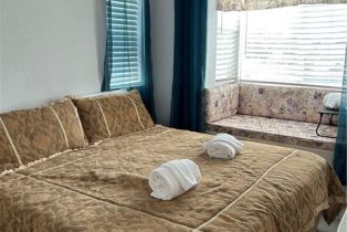 Single Family Residence, 222 9th st, Huntington Beach, CA 92648 - 10