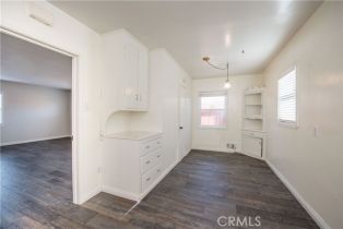 Single Family Residence, 945 10th street, Huntington Beach, CA 92648 - 11