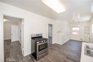 Single Family Residence, 945 10th street, Huntington Beach, CA 92648 - 12