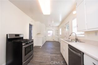 Single Family Residence, 945 10th street, Huntington Beach, CA 92648 - 13