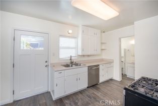 Single Family Residence, 945 10th street, Huntington Beach, CA 92648 - 15