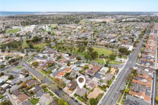 Single Family Residence, 945 10th street, Huntington Beach, CA 92648 - 19