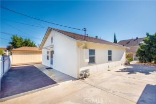 Single Family Residence, 945 10th street, Huntington Beach, CA 92648 - 8