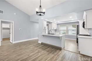 Condominium, 6 Lone Pne, Irvine, CA 92604 - 2