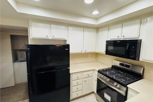 Condominium, 260 Lemon, Irvine, CA 92618 - 4