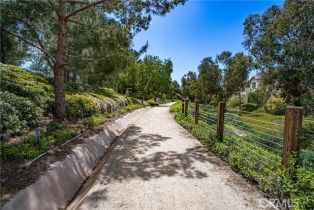 Single Family Residence, 135 Bridle Path, Irvine, CA 92602 - 67