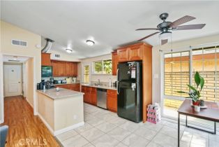 Single Family Residence, 1305 Beverly dr, Orange, CA 92868 - 22