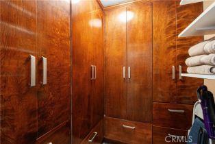 Condominium, 711 Pacific Coast, Huntington Beach, CA 92648 - 17