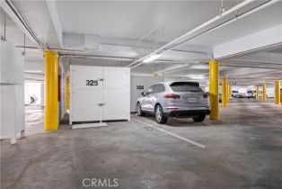 Condominium, 711 Pacific Coast, Huntington Beach, CA 92648 - 35