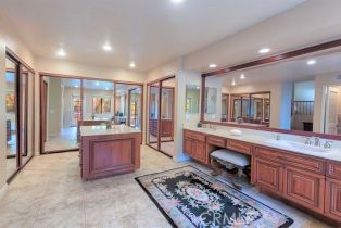 Single Family Residence, 25641 Rapid Falls rd, Laguna Hills, CA 92653 - 40