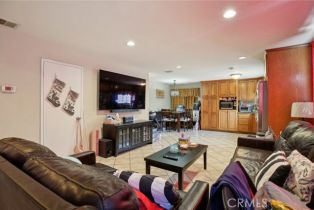 Single Family Residence, 2045 Cameron st, Long Beach, CA 90810 - 6