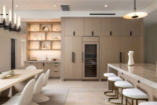 Single Family Residence, 9121 Christine dr, Huntington Beach, CA 92646 - 12